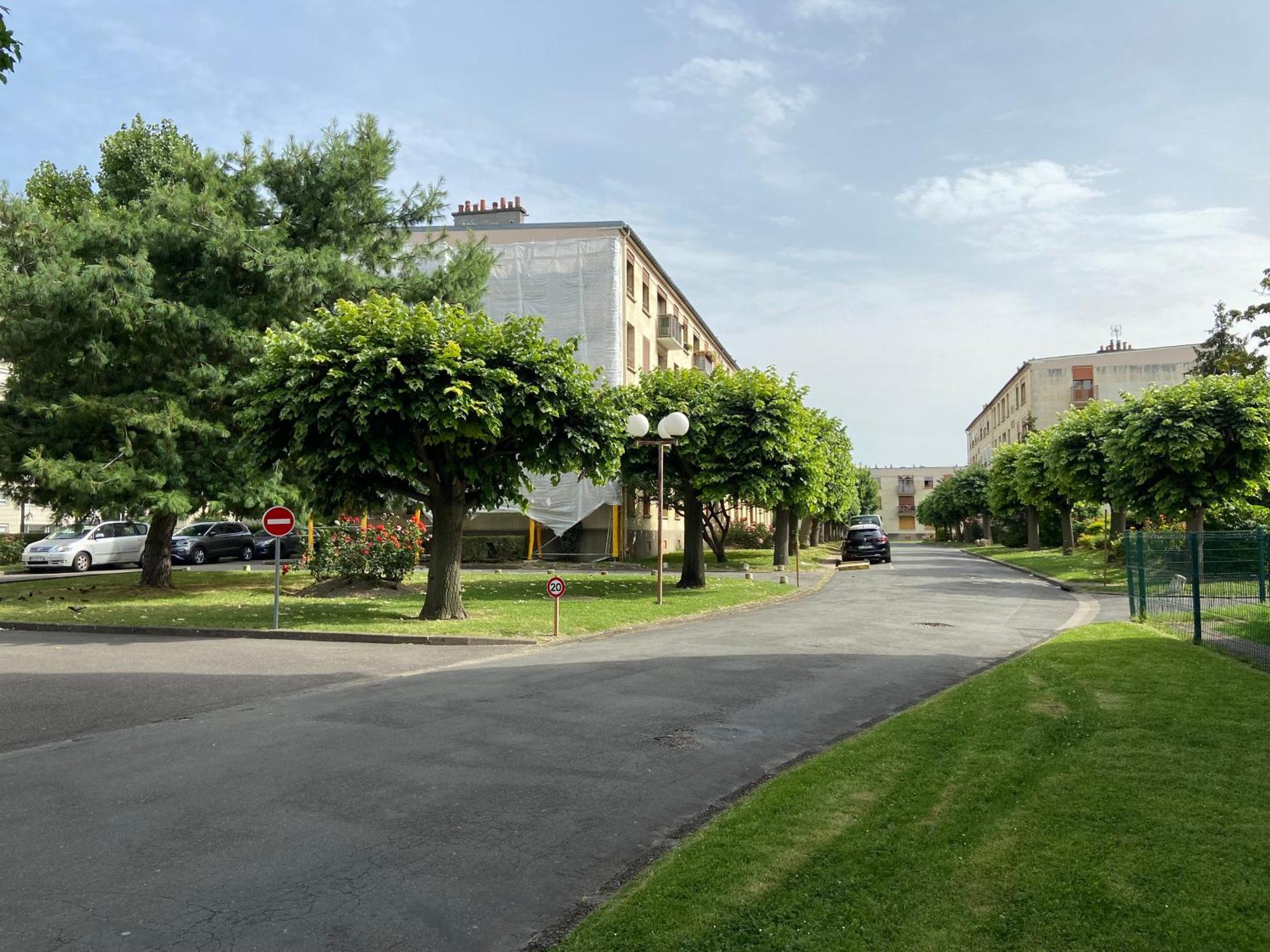 Chambre Simple Paisible Proche De Paris Drancy Exterior foto